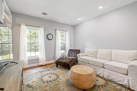 17 Pigeon Hill Road Brookline NH 03033