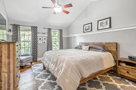 17 Pigeon Hill Road Brookline NH 03033