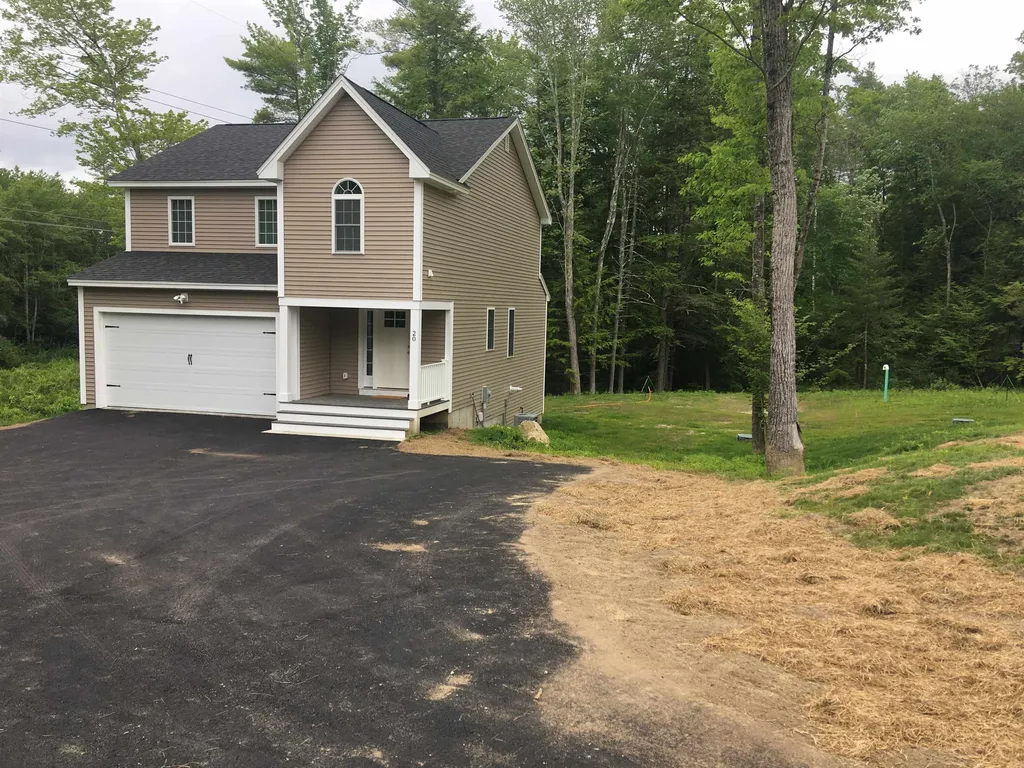 11 Meetinghouse Road Barrington NH 03825
