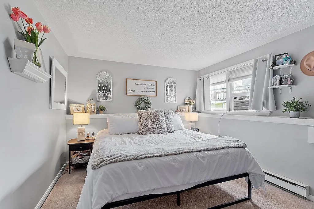 12L Lancelot Drive Derry NH 03038