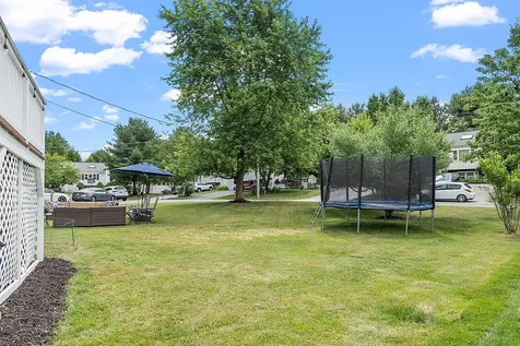 12l Lancelot Drive Derry NH 03038