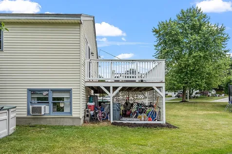 12l Lancelot Drive Derry NH 03038