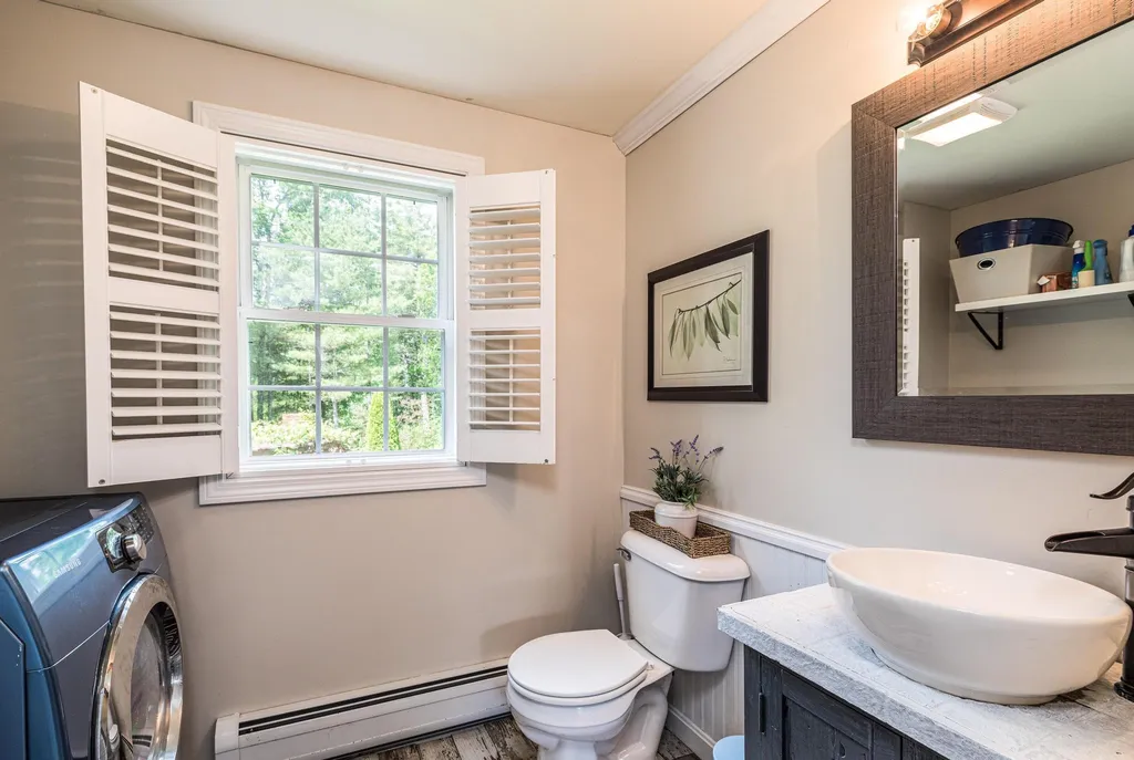 7 Collins Circle Rochester NH 03867