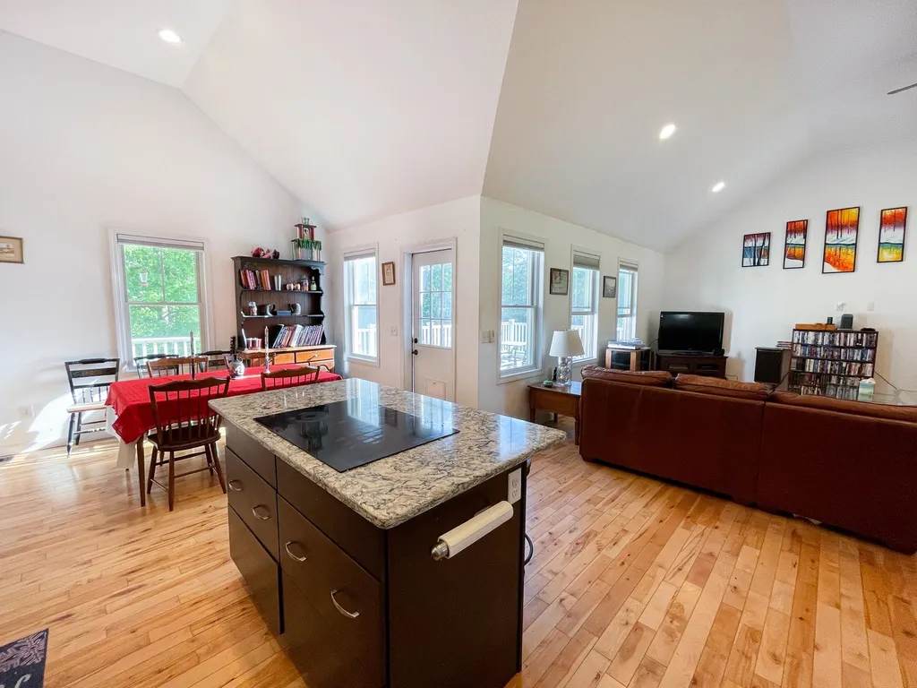 53 O'brien Meadows Hinesburg VT 05461