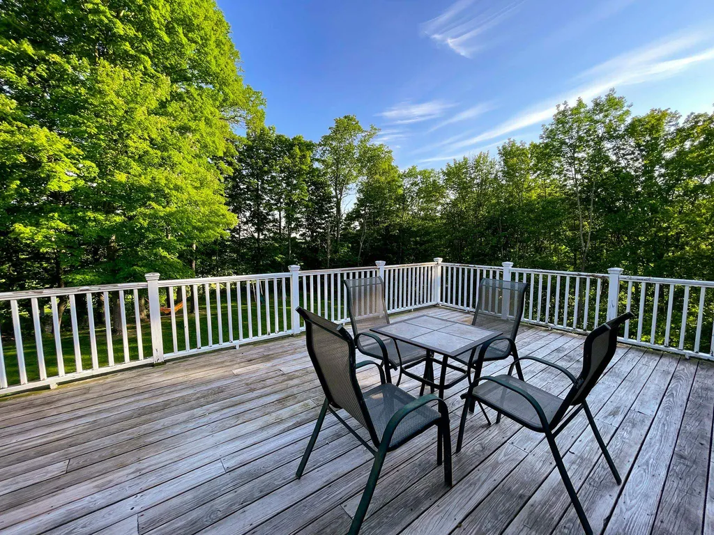53 O'brien Meadows Hinesburg VT 05461