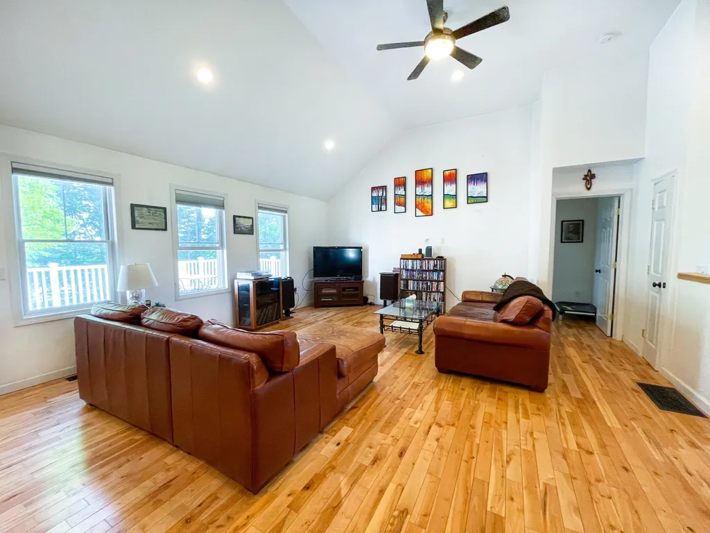 53 O'brien Meadows Hinesburg VT 05461