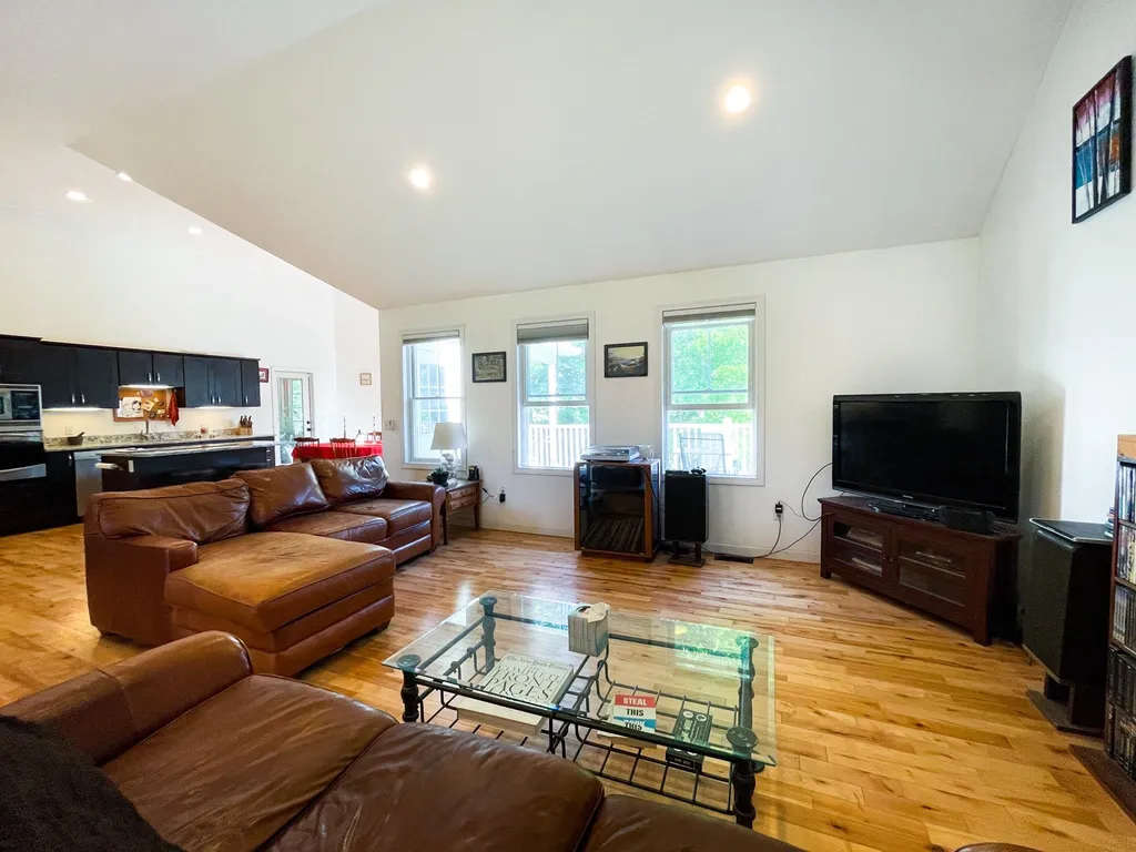 53 O'brien Meadows Hinesburg VT 05461
