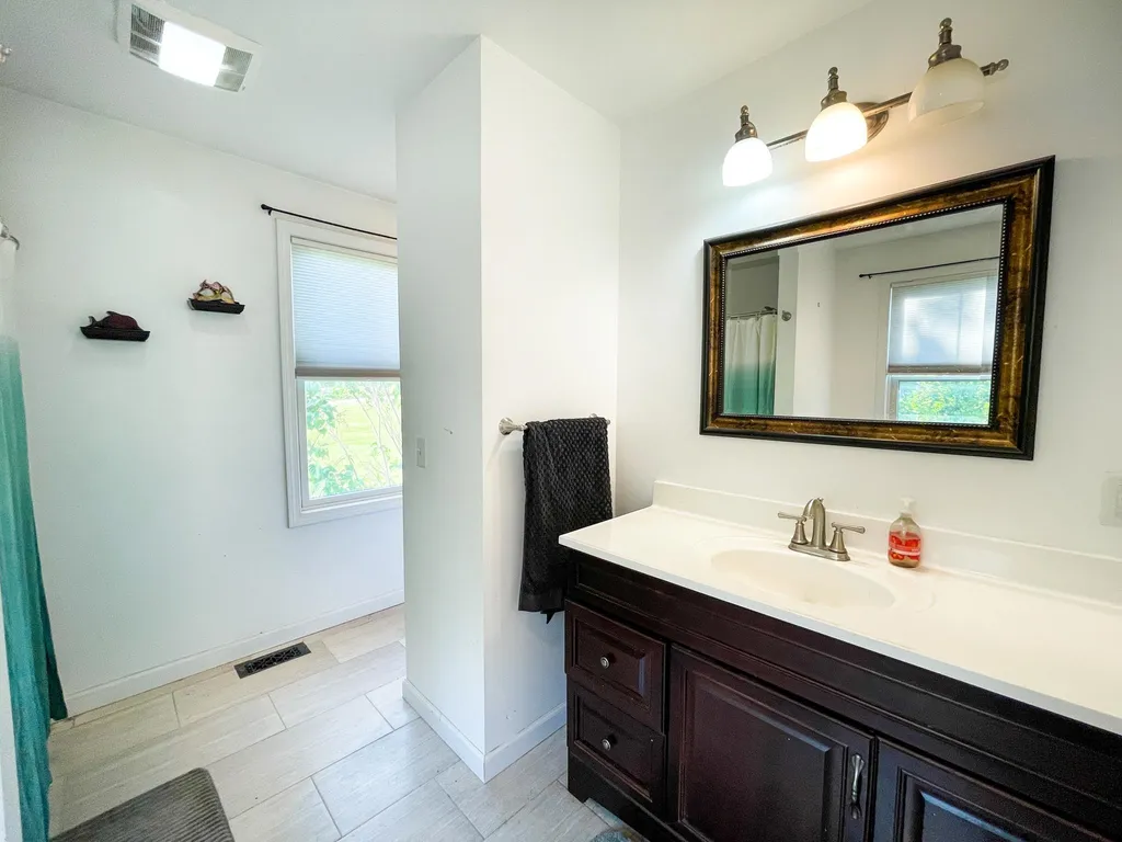53 O'brien Meadows Hinesburg VT 05461