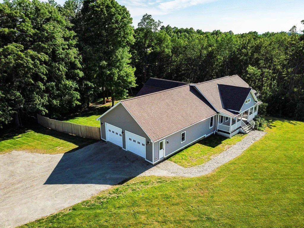 53 O'brien Meadows Hinesburg VT 05461