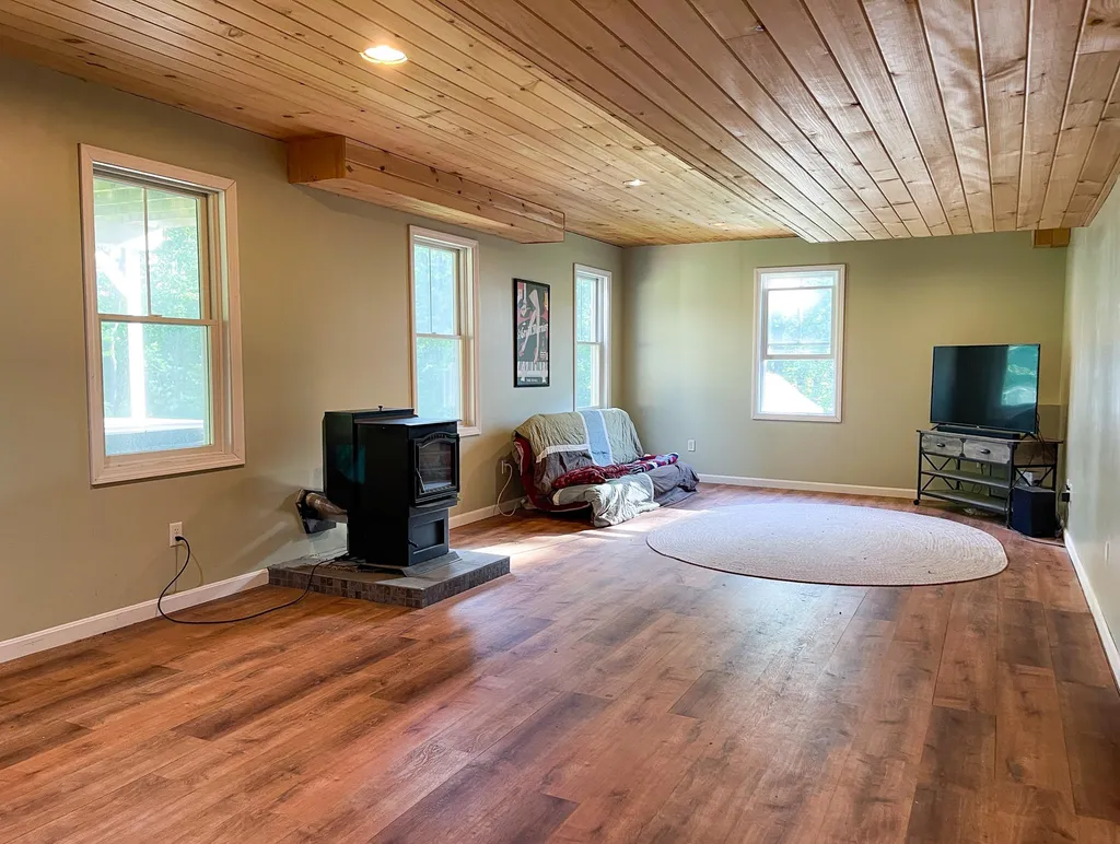 53 O'brien Meadows Hinesburg VT 05461