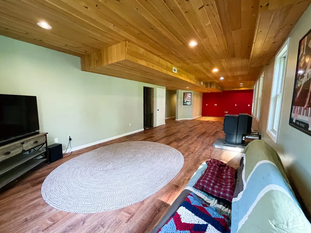 53 O'brien Meadows Hinesburg VT 05461