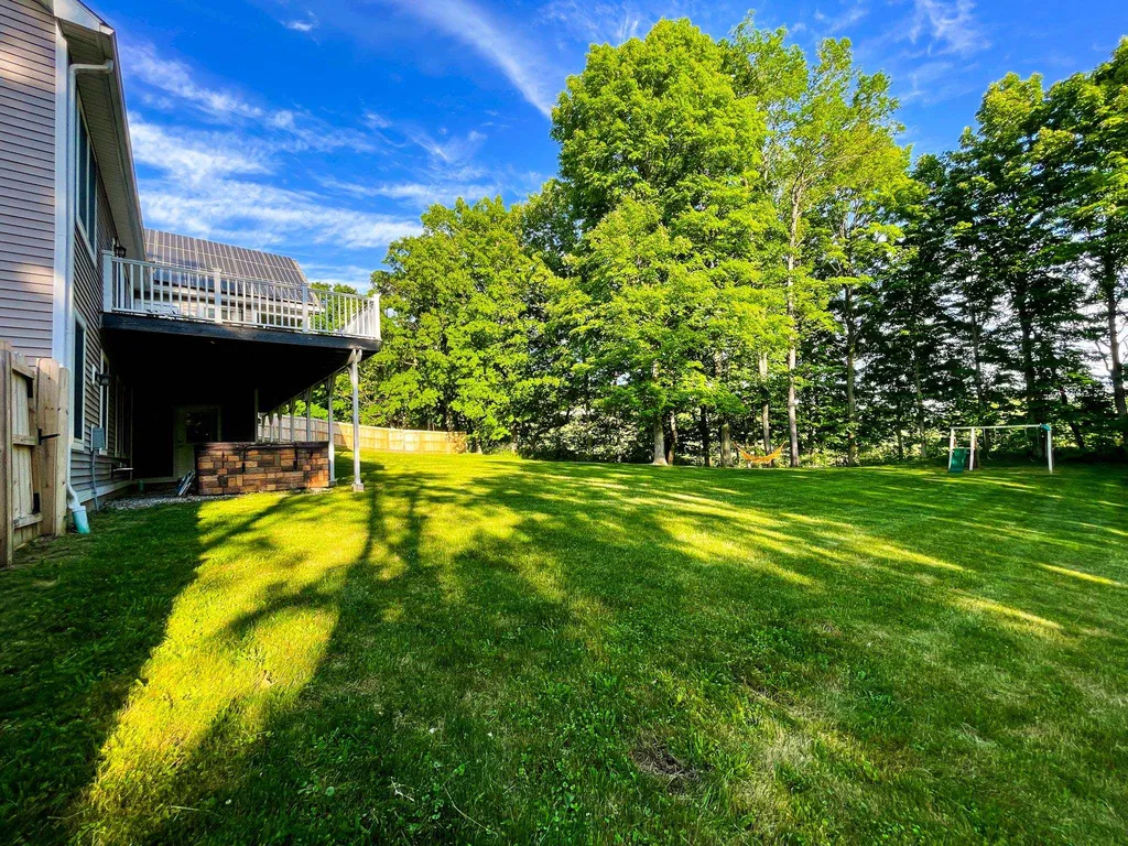 53 O'brien Meadows Hinesburg VT 05461