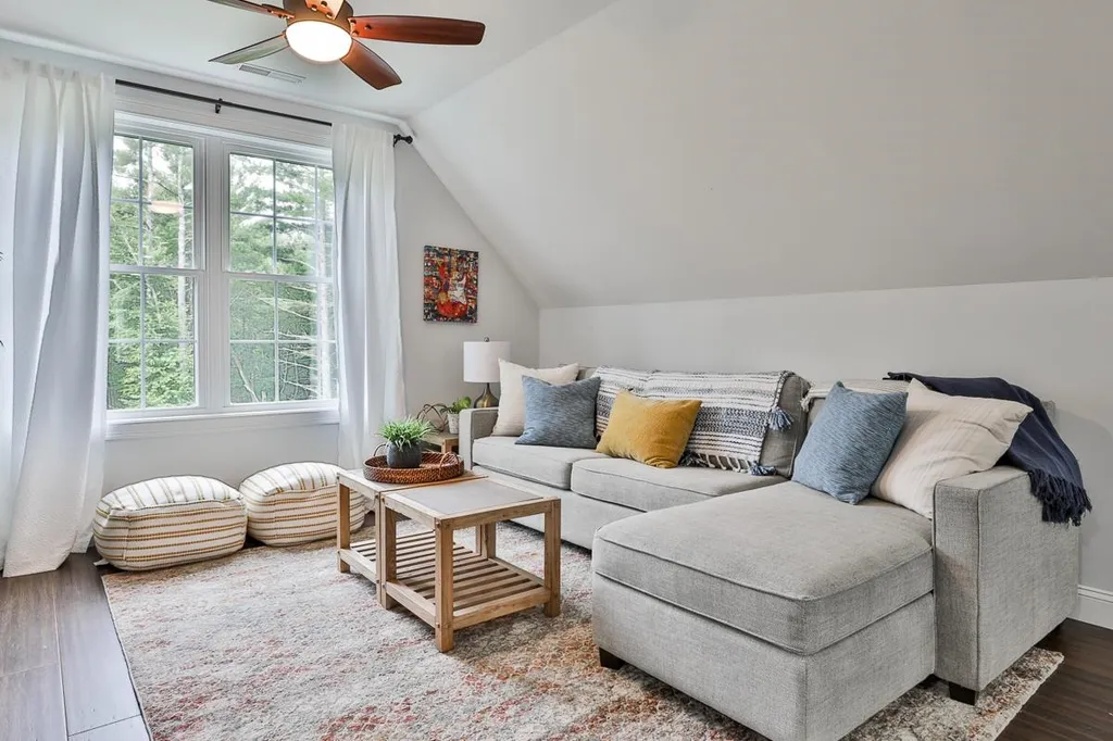 68 Hideaway Lane Hollis NH 03049