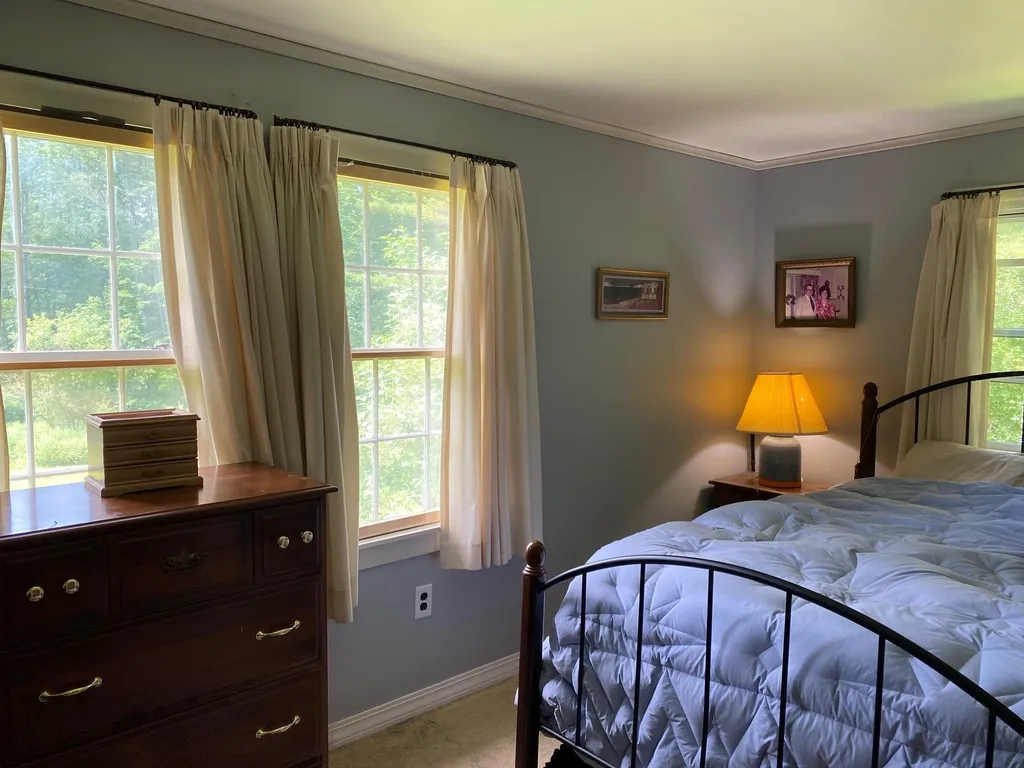 39 Upper Turnpike Road Norwich VT 05055
