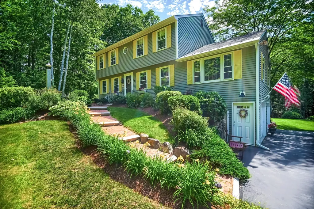 14 Laurel Drive Bow NH 03304
