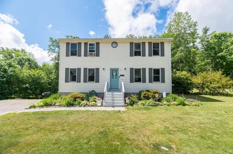 45 Woodlands Drive Epping NH 03042