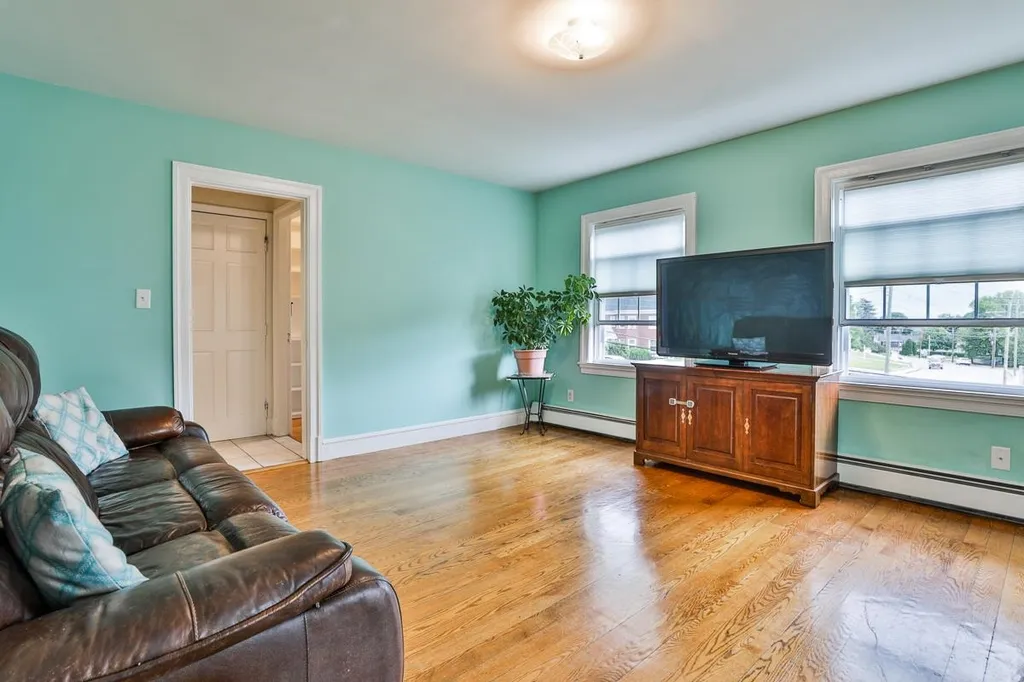 1 Dickerman Street Nashua NH 03060