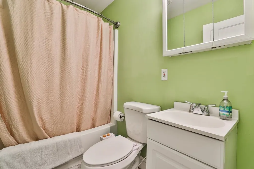 1 Dickerman Street Nashua NH 03060