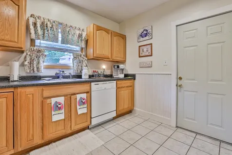 1 Dickerman Street Nashua NH 03060