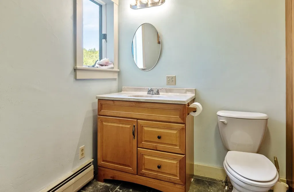 4136 South Road Bradford VT 05033