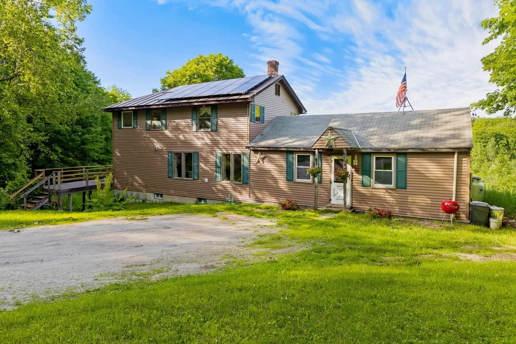 4136 South Road Bradford VT 05033