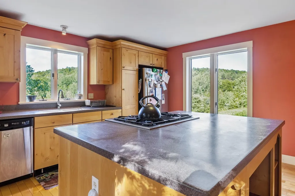 4136 South Road Bradford VT 05033