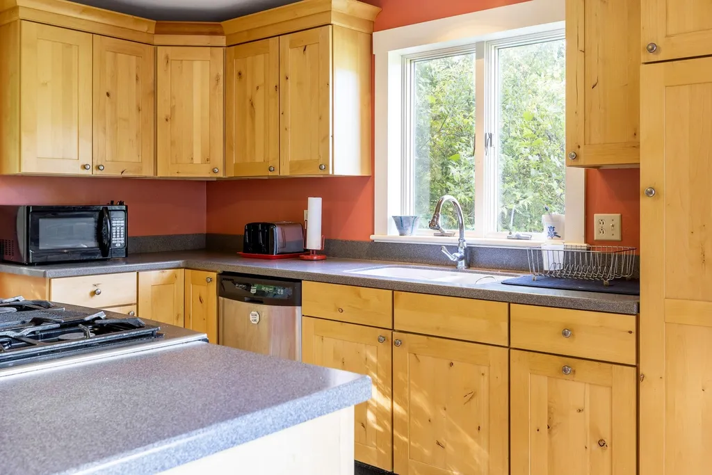 4136 South Road Bradford VT 05033