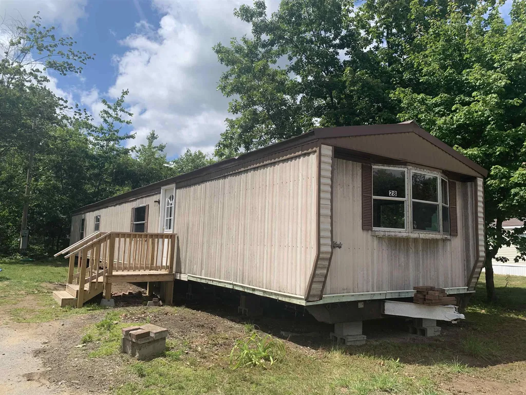 28 Center Road Milton NH 03851