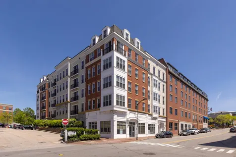 77 Hanover Street Portsmouth NH 03801