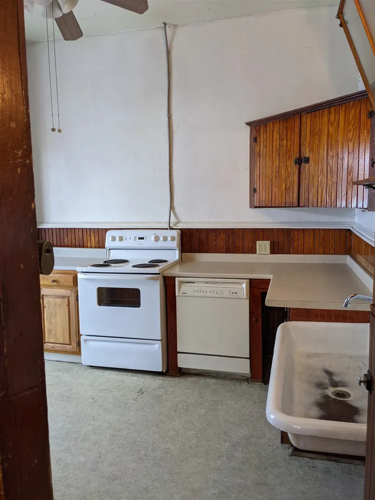 6 Tremont Street Claremont NH 03743