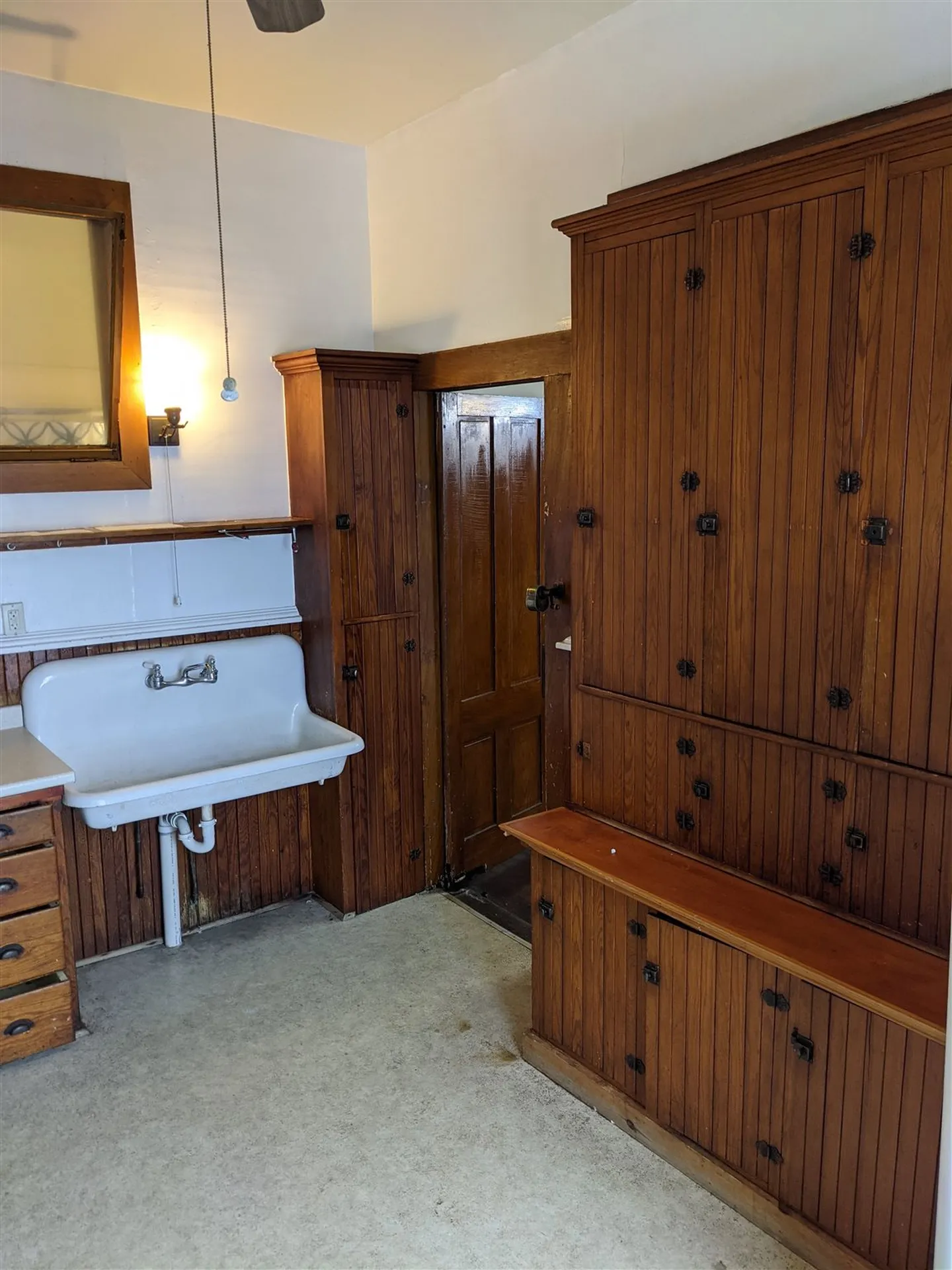 6 Tremont Street Claremont NH 03743