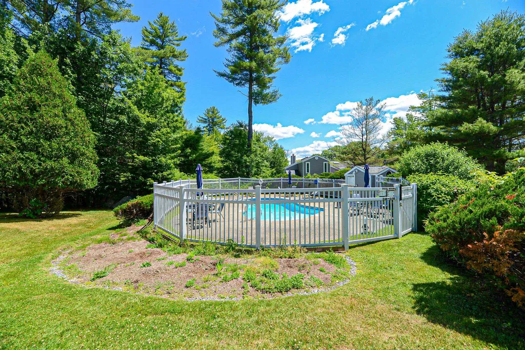 10 Molly Lane Laconia NH 03264