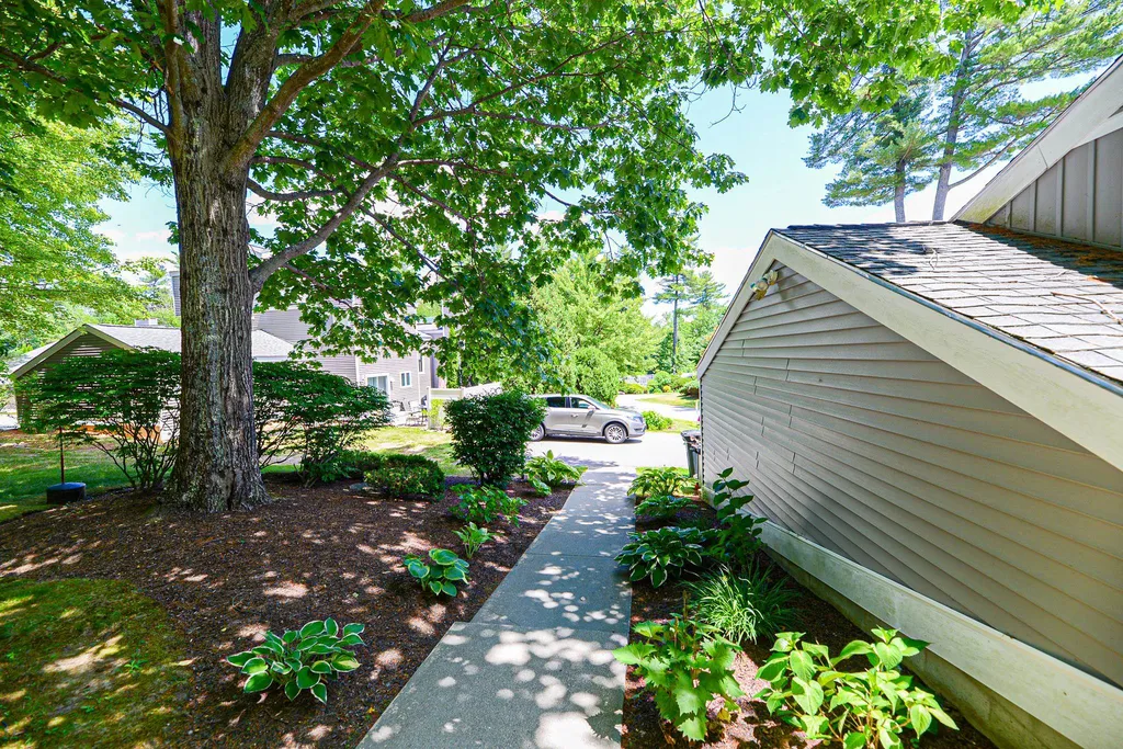 10 Molly Lane Laconia NH 03264