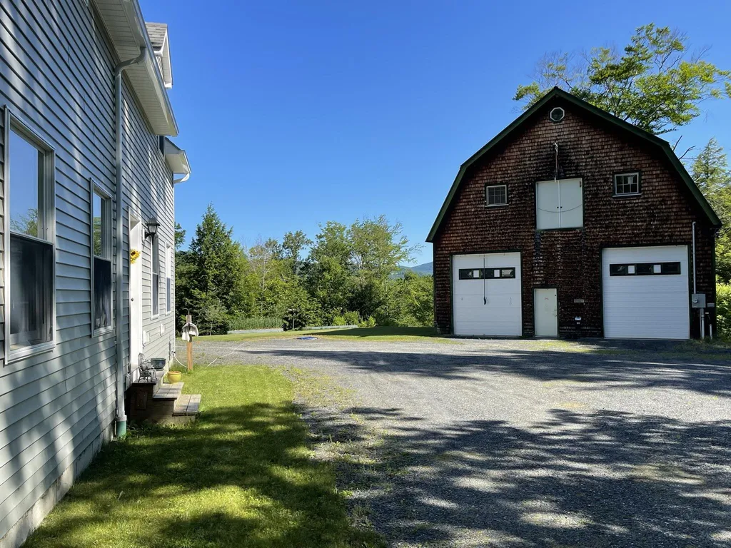 243 Spring Hill Road Waitsfield VT 05673