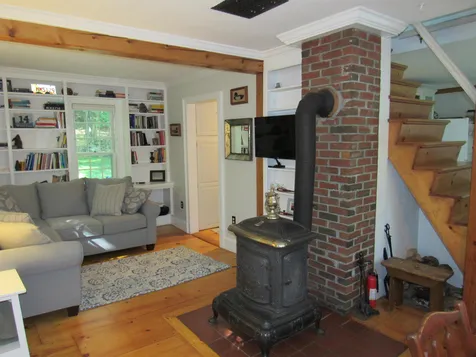 14 Bidewee Road Harrisville NH 03450