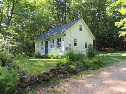 14 Bidewee Road Harrisville NH 03450