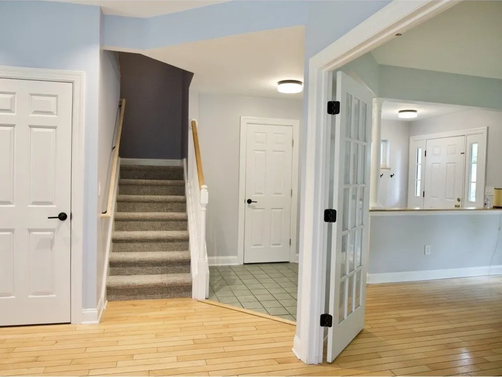 12 High Grove Court Burlington VT 05401