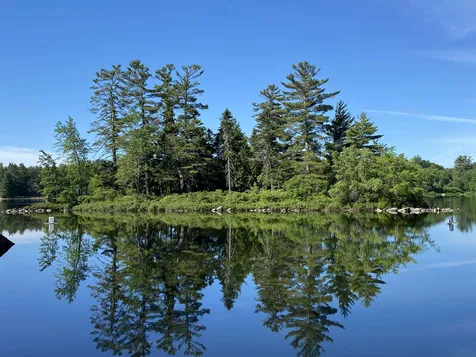 Duncan Lake Island Ossipee NH 03864