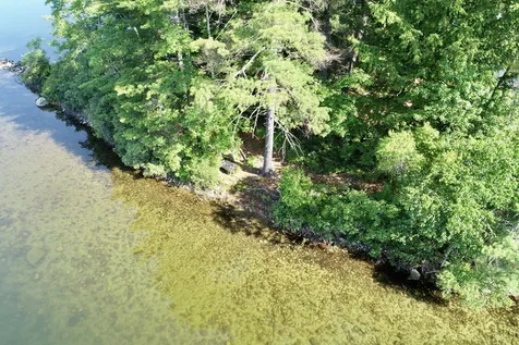 Duncan Lake Island Ossipee NH 03864