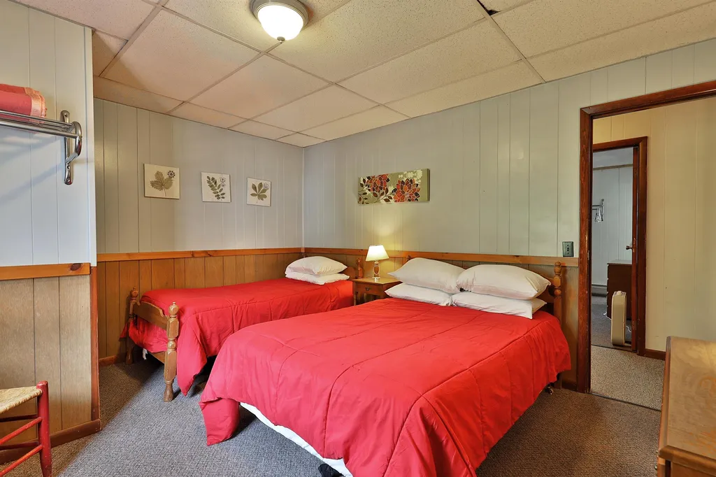 4441 Vt Route 100 Pittsfield VT 05762