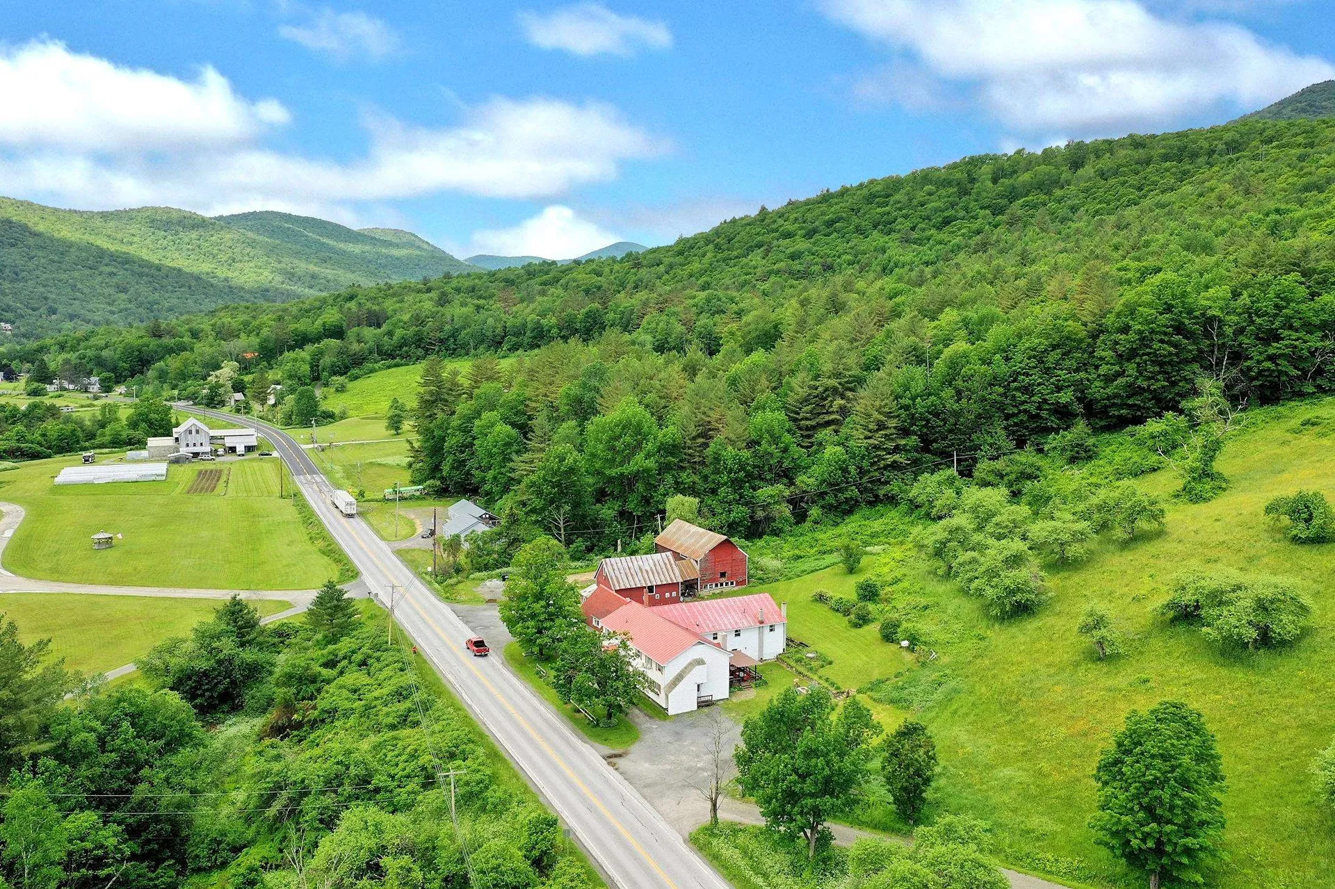 4441 Vt Route 100 Pittsfield VT 05762