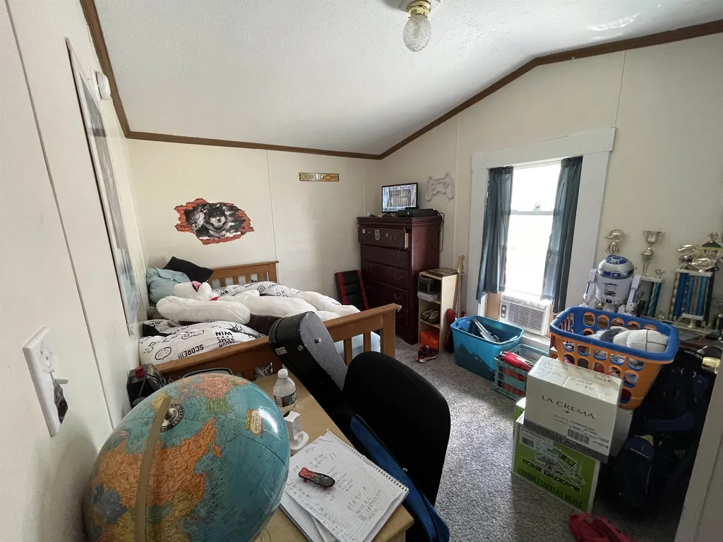 12 Vine Street Franklin NH 03235