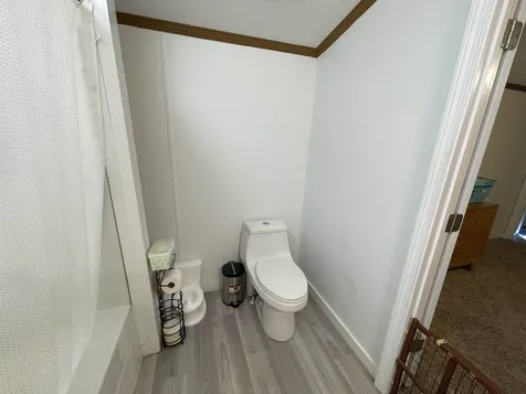 12 Vine Street Franklin NH 03235