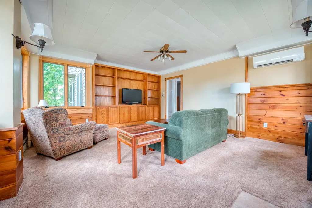 65 Gale Avenue Laconia NH 03246