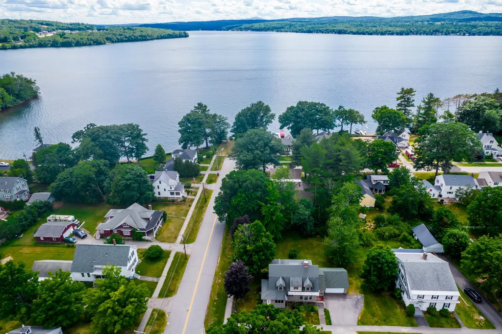 65 Gale Avenue Laconia NH 03246