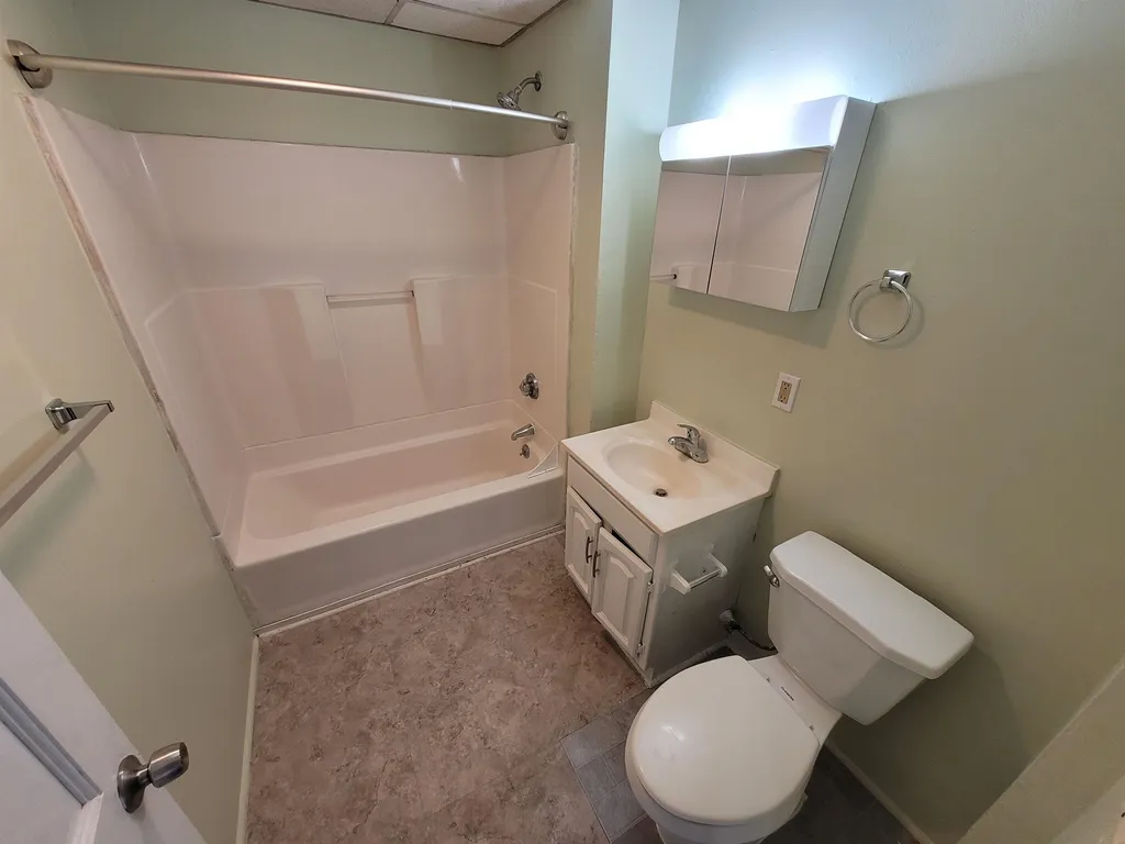 268 Spruce Street Manchester NH 03103