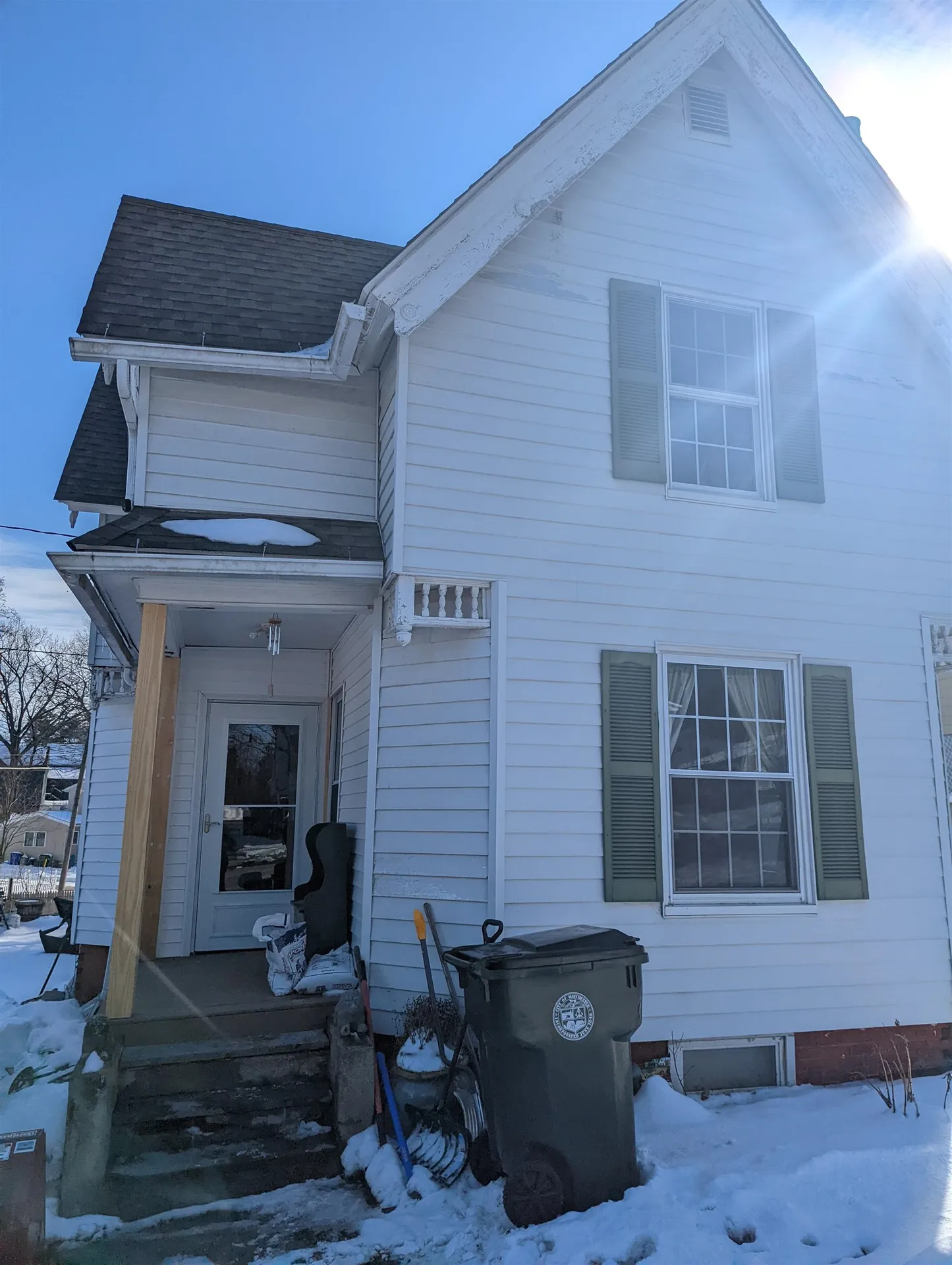 16 Charleston Avenue Manchester NH 03102