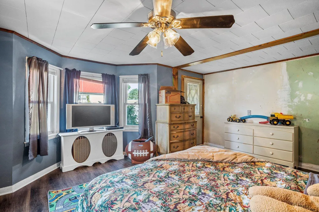 41 Vine Street Northfield NH 03276
