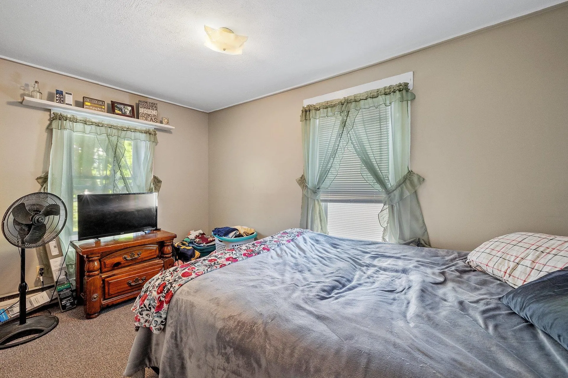 41 Vine Street Northfield NH 03276