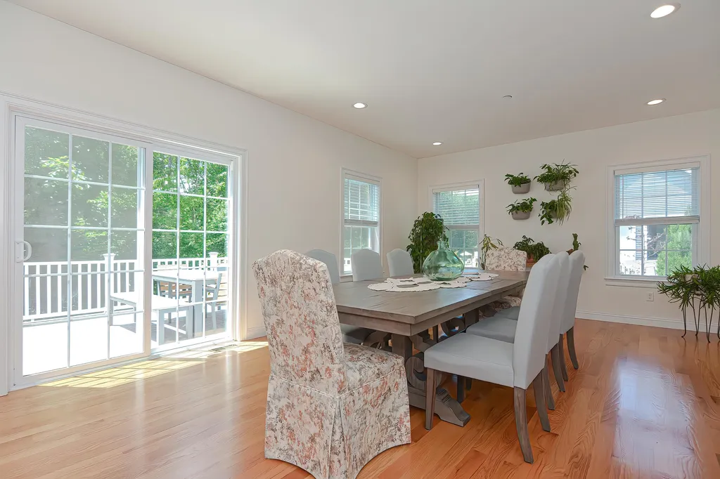 3 Hummingbird Lane Salem NH 03079